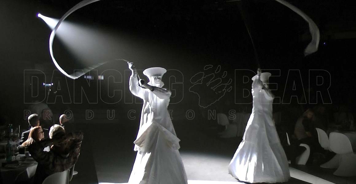 The-Movers-Walking-Act-05